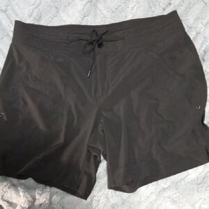 Size 14 Athleta Run Com bermuda Board Shorts